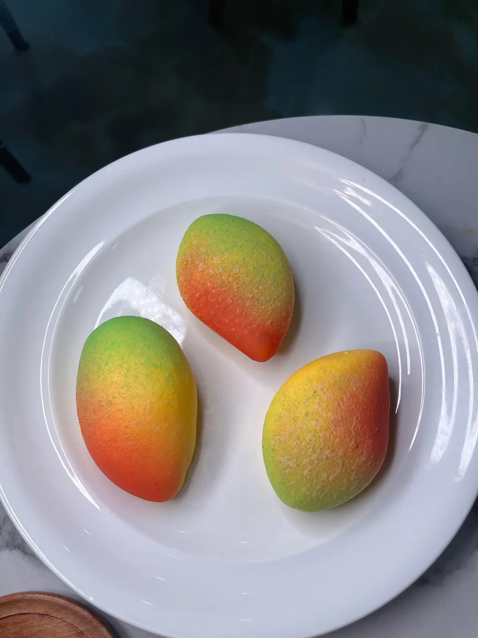 Trompe l'Oeil fruit pastries