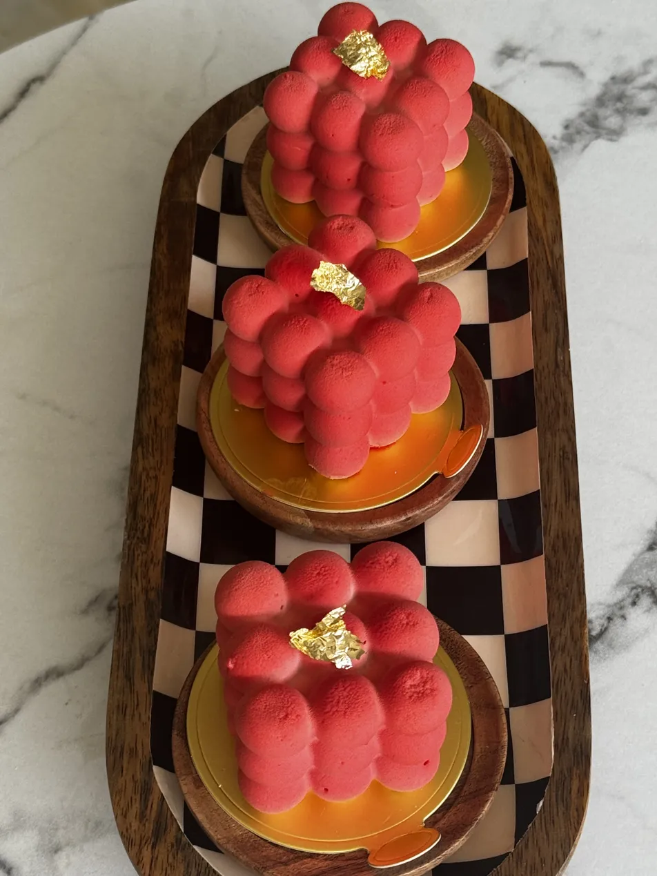Raspberry bubble pastries